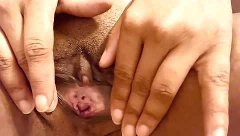 Sexy ebony chick in webcam solo film with huge black ass