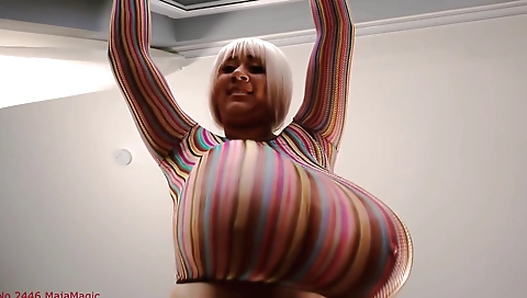 Hot amateur black chick shows off her natural body on the webcam