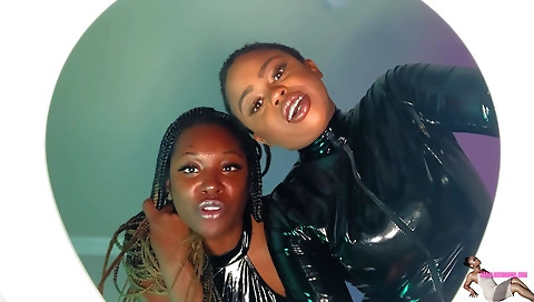 Amateurs lesbian show on a video with latex stockings