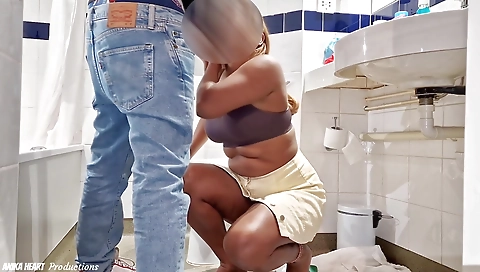 Amateur blonde gets seduced by a sexy black plunger