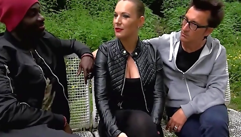 Ebony teen 18+ with big ass fucks a big black cock