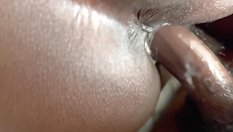 Amateur ebony MILF with a huge ass and a huge ass-shower