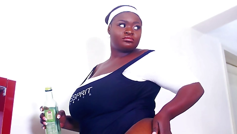 Big ass ebony babe with a shaved pussy fucked on the floor