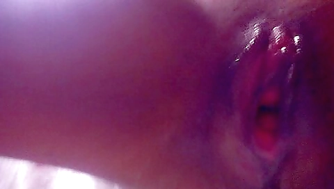 Lucian Girl Plays 2(upside Down) - Red Bone